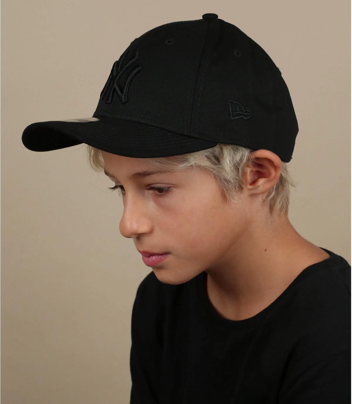 NEW ERA Casquette Kids NY League Ess 9Forty Black Black 3 NEW ERA Casquette Kids NY League Ess 9Forty Black Black