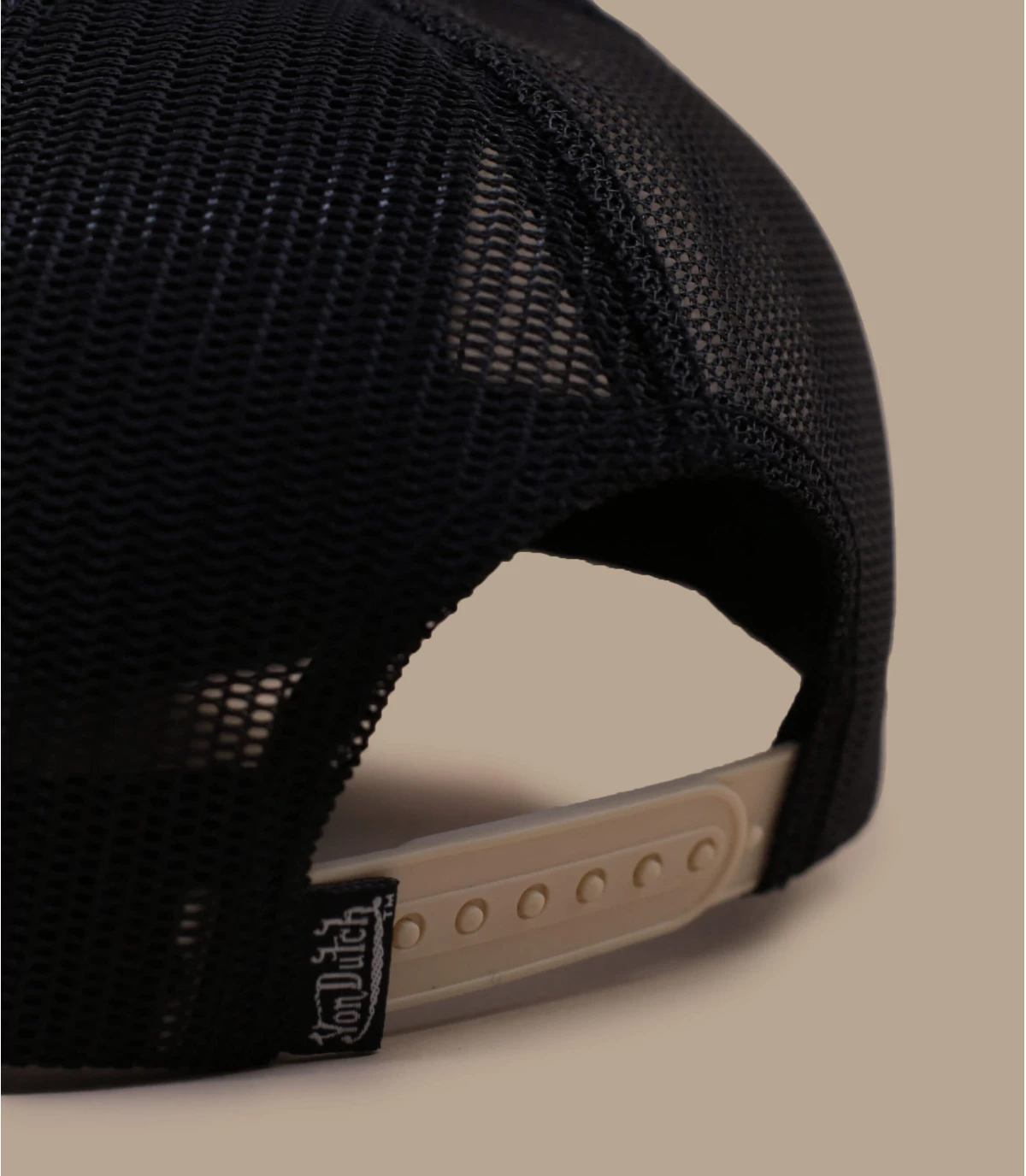 Von Dutch Casquette Trucker Logo Fur Black 7 Von Dutch Casquette Trucker Logo Fur Black – Image 5