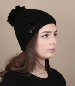 Green Pulse Pom Black