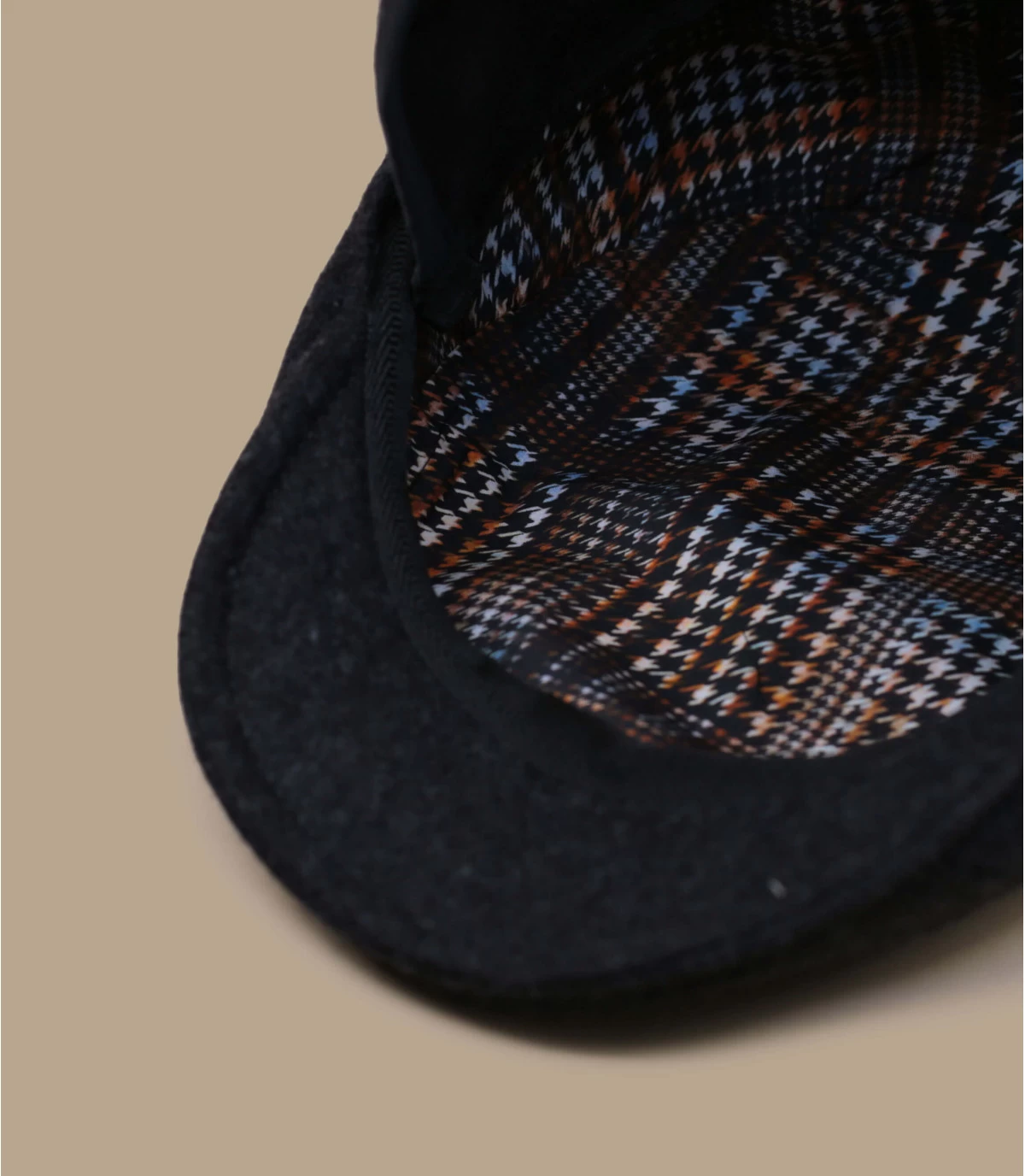 Ilyan Earflap Noir 6 Ilyan Earflap Noir – Image 4