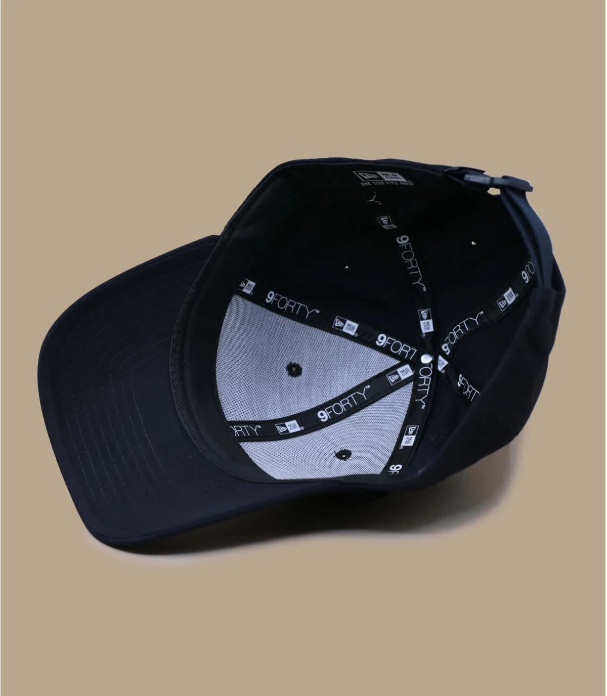 NEW ERA NE Patch 9Forty Navy 8 NEW ERA NE Patch 9Forty Navy – Image 6