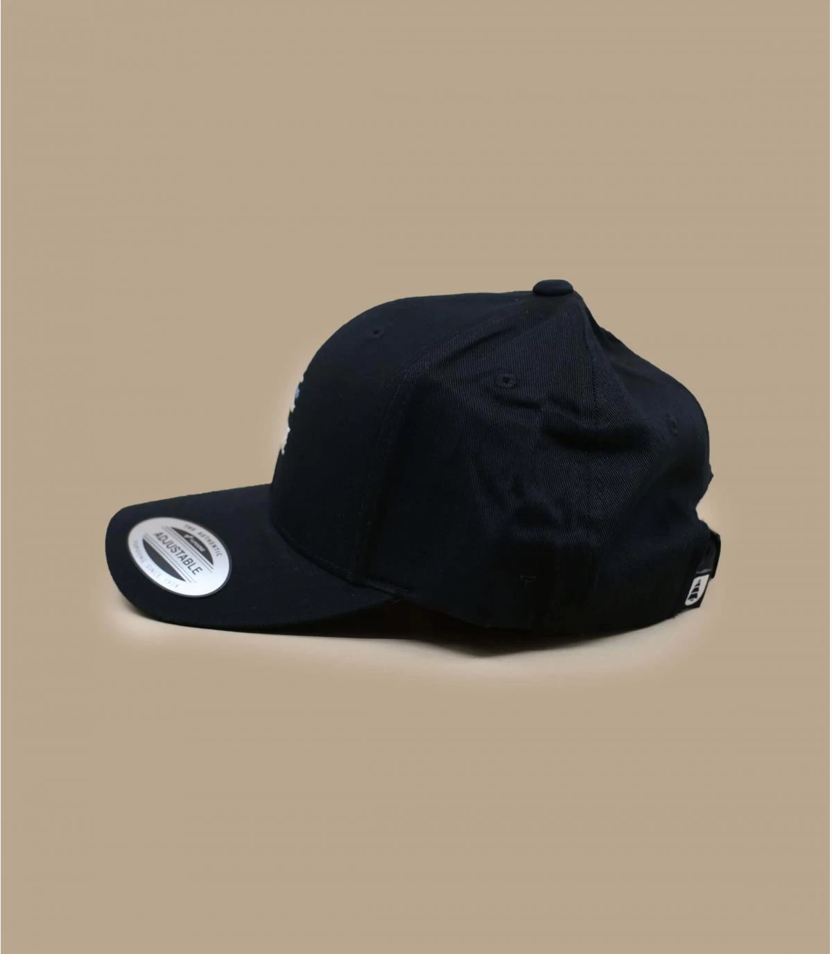 Picture Palomas Black 5 Picture Palomas Black – Image 3