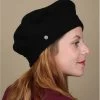 Parisienne Noir 2 Parisienne Noir -Arrêt. Aller. Chapeau. parisienne noirBeret20parisien20noir20Parisienne20noir