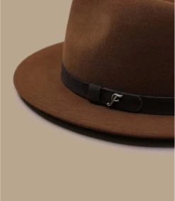 Pernell Pain Brûlé 10 Pernell Pain Brûlé -Arrêt. Aller. Chapeau. pernell pain brule 3