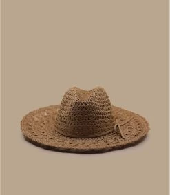 Renata Camel -Arrêt. Aller. Chapeau. renata camel 2