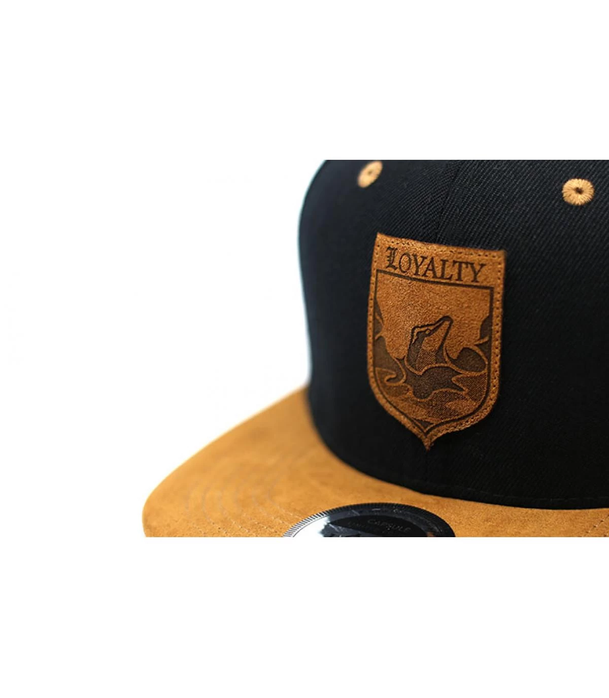Snapback Loyalty Black Suede 5 Snapback Loyalty Black Suede – Image 3