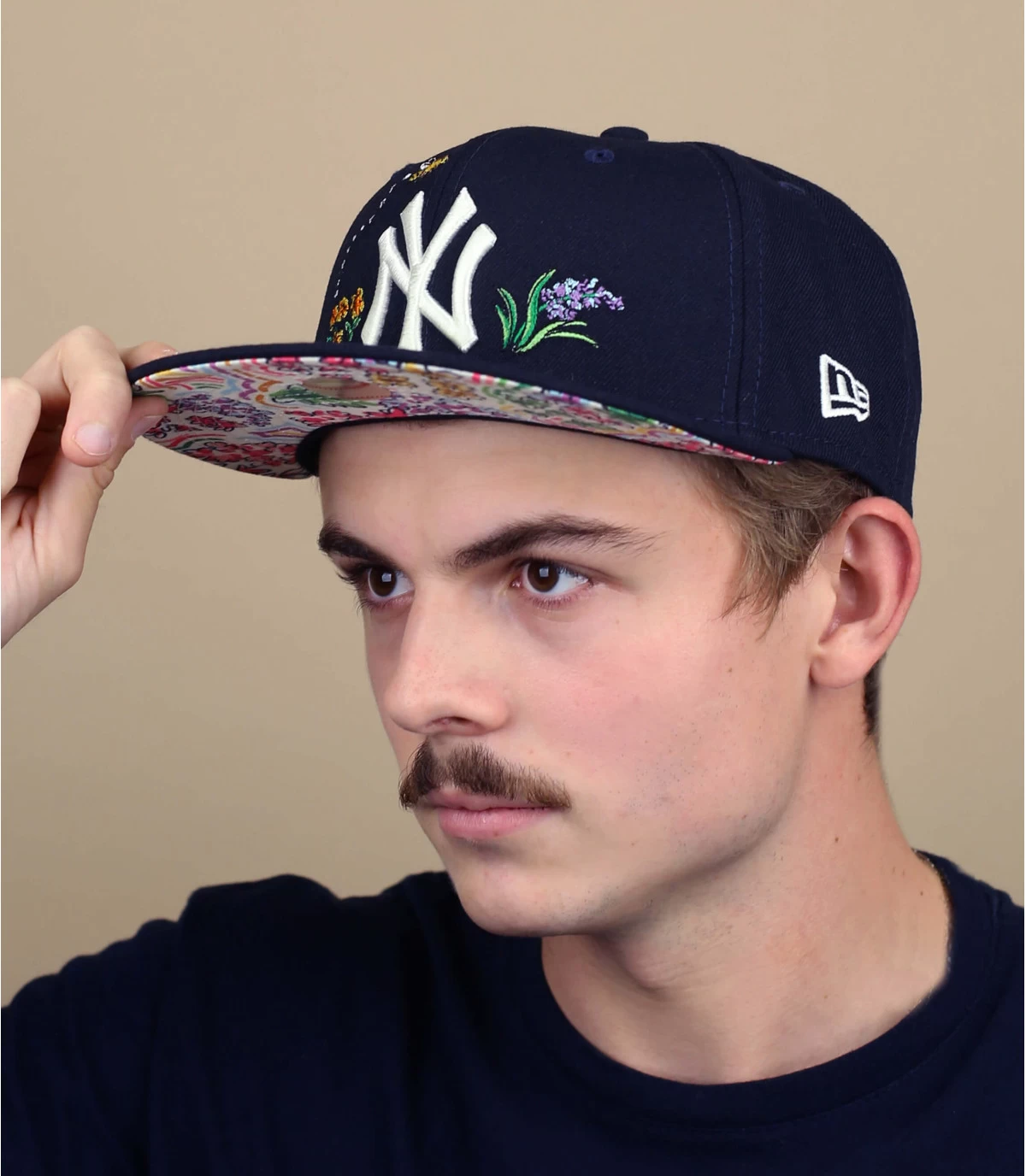 NEW ERA Watercolor Floral 5950 NY Yankees 3 NEW ERA Watercolor Floral 5950 NY Yankees